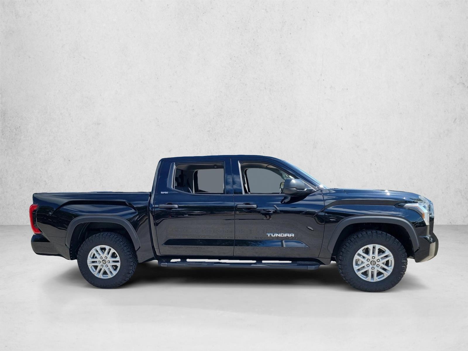 2024 Toyota Tundra SR5 photo 3