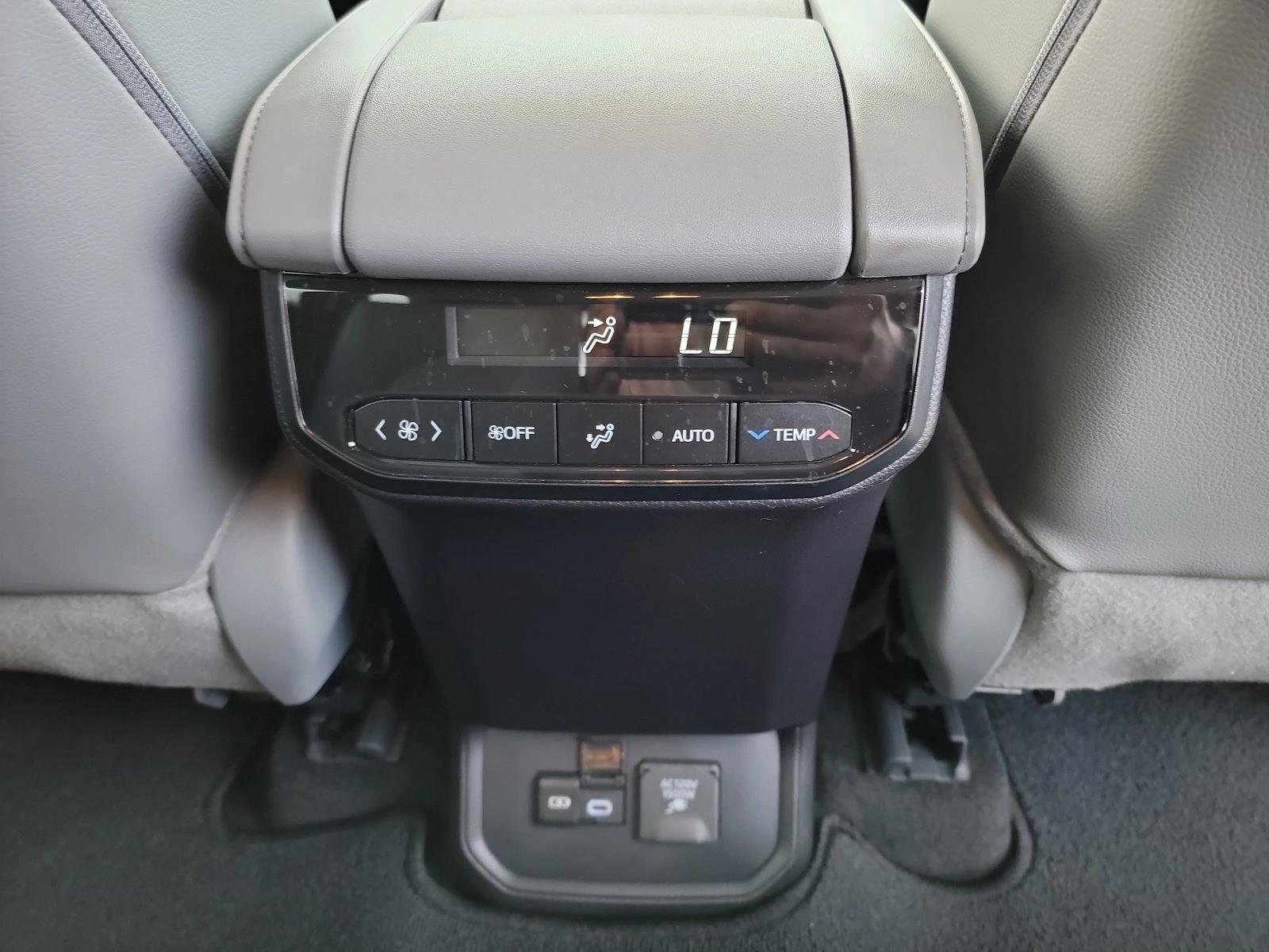 2026 Toyota Highlander Limited - Photo 18