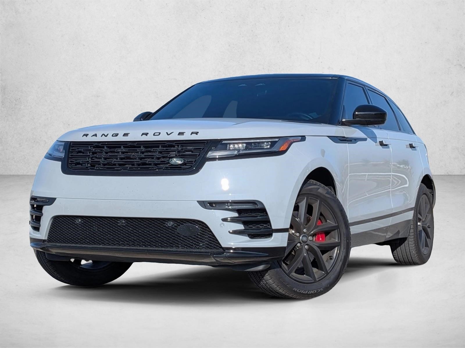 2024 Land Rover Range Rover Velar Dynamic SE's photo