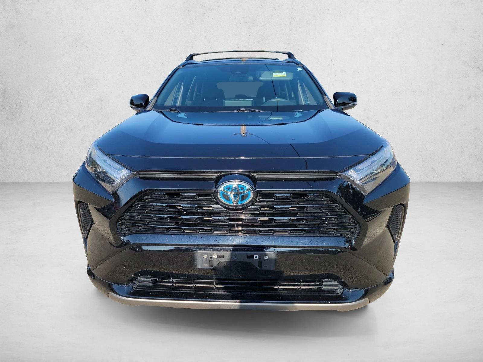 2023 Toyota RAV4 Hybrid SE photo 2