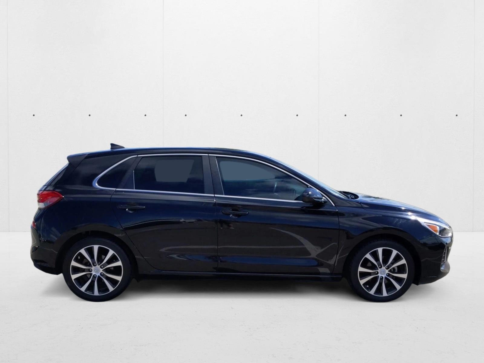 2018 Hyundai Elantra GT Base photo 4