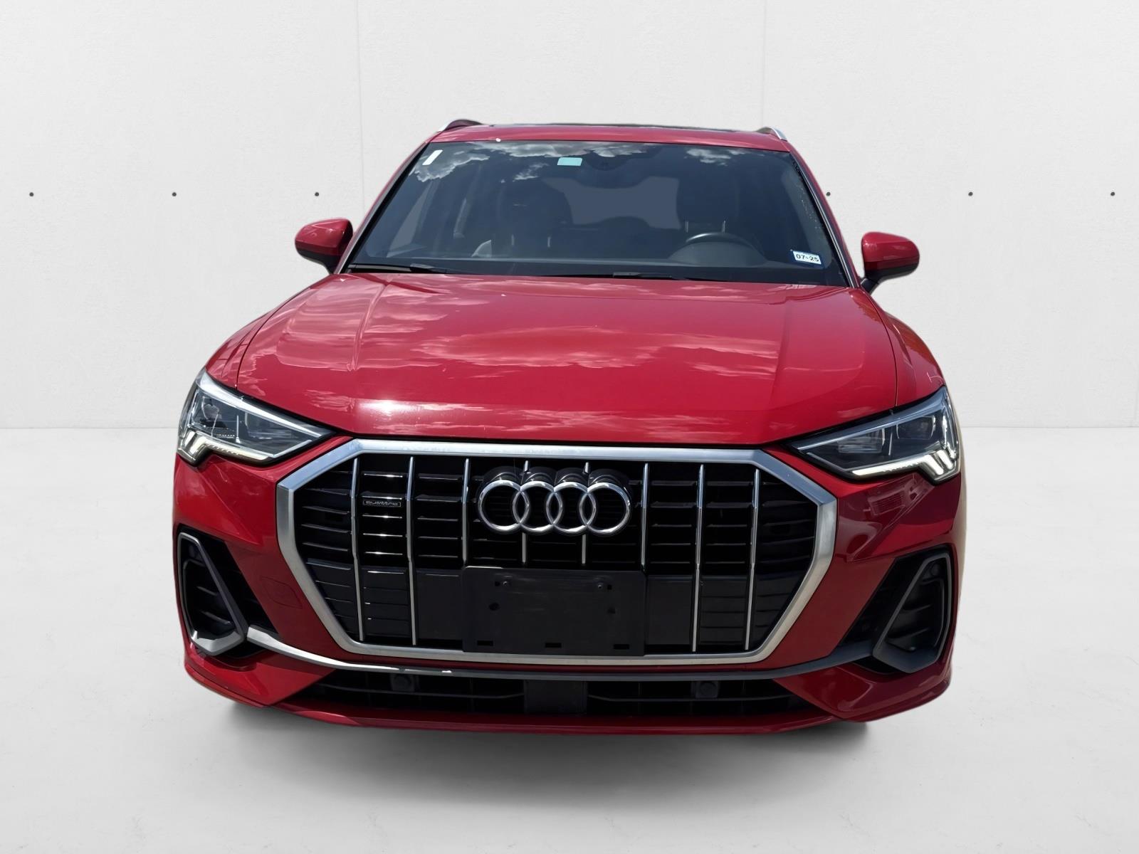 2020 Audi Q3 45 TFSI S line Premium photo 2