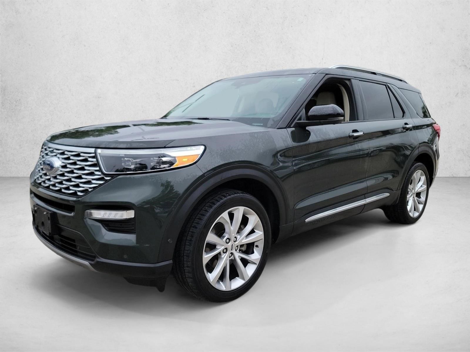 2022 Ford Explorer Platinum 4WD's photo