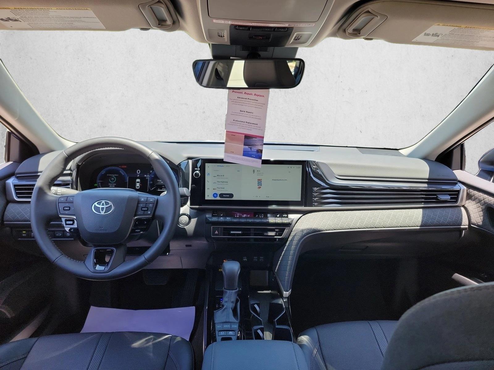 2026 Toyota Camry XLE - Photo 18