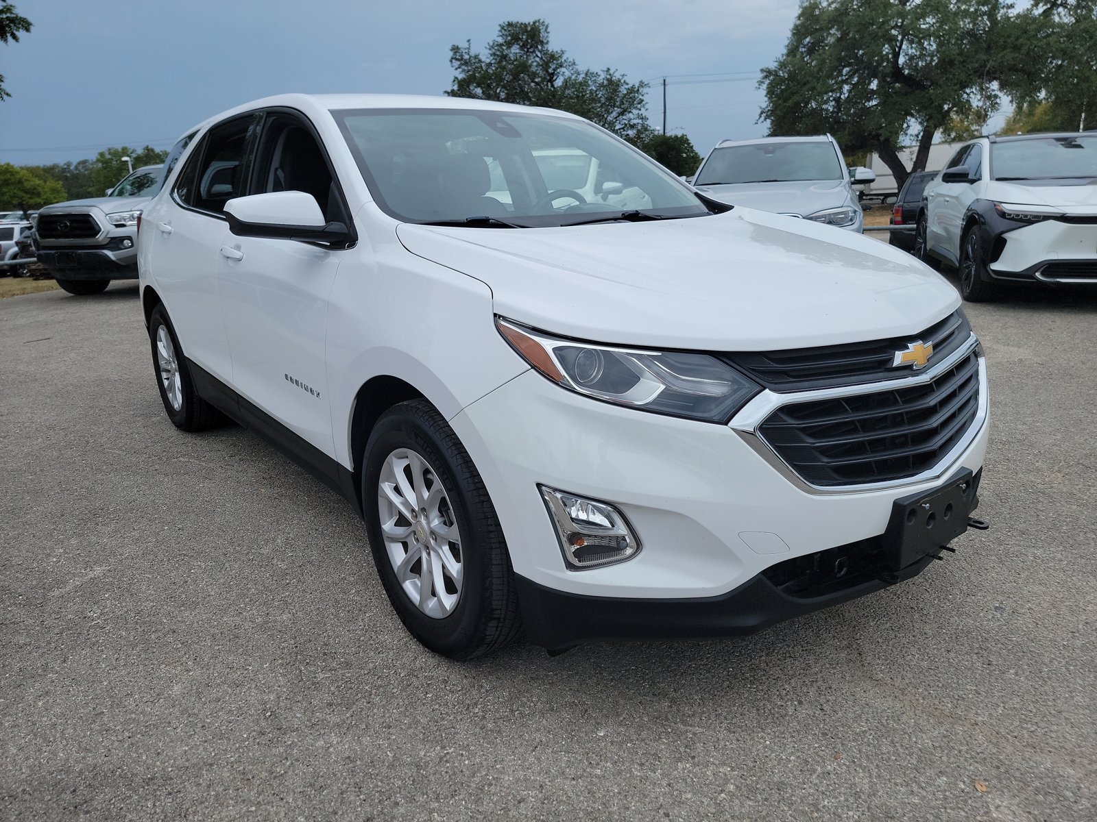 2020 Chevrolet Equinox photo 2