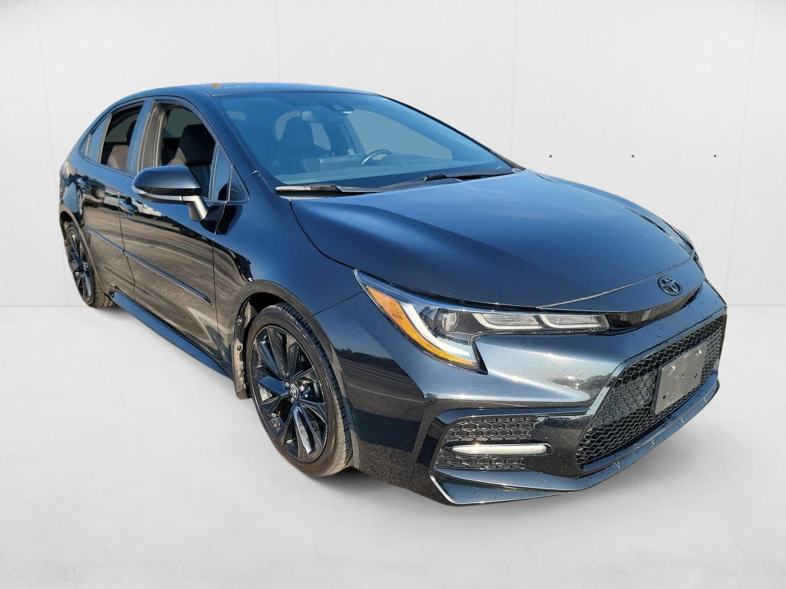 2022 Toyota Corolla SE photo 3