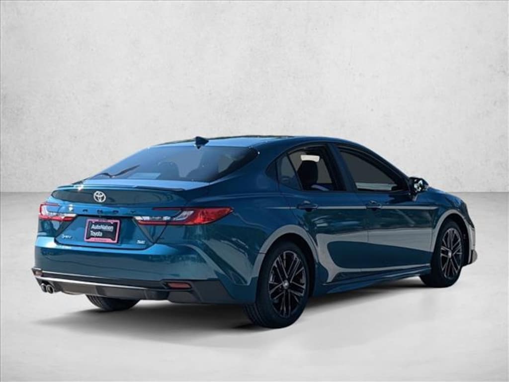 Used 2025 Toyota Camry SE Sedan