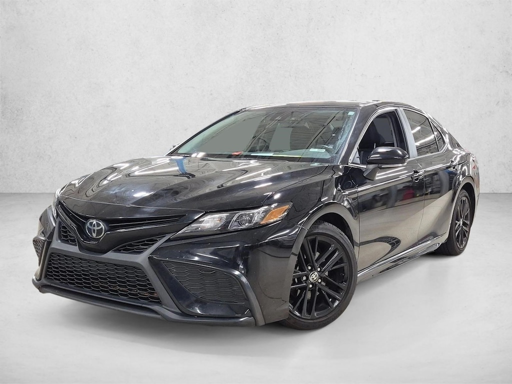 Used 2024 Toyota Camry SE Sedan