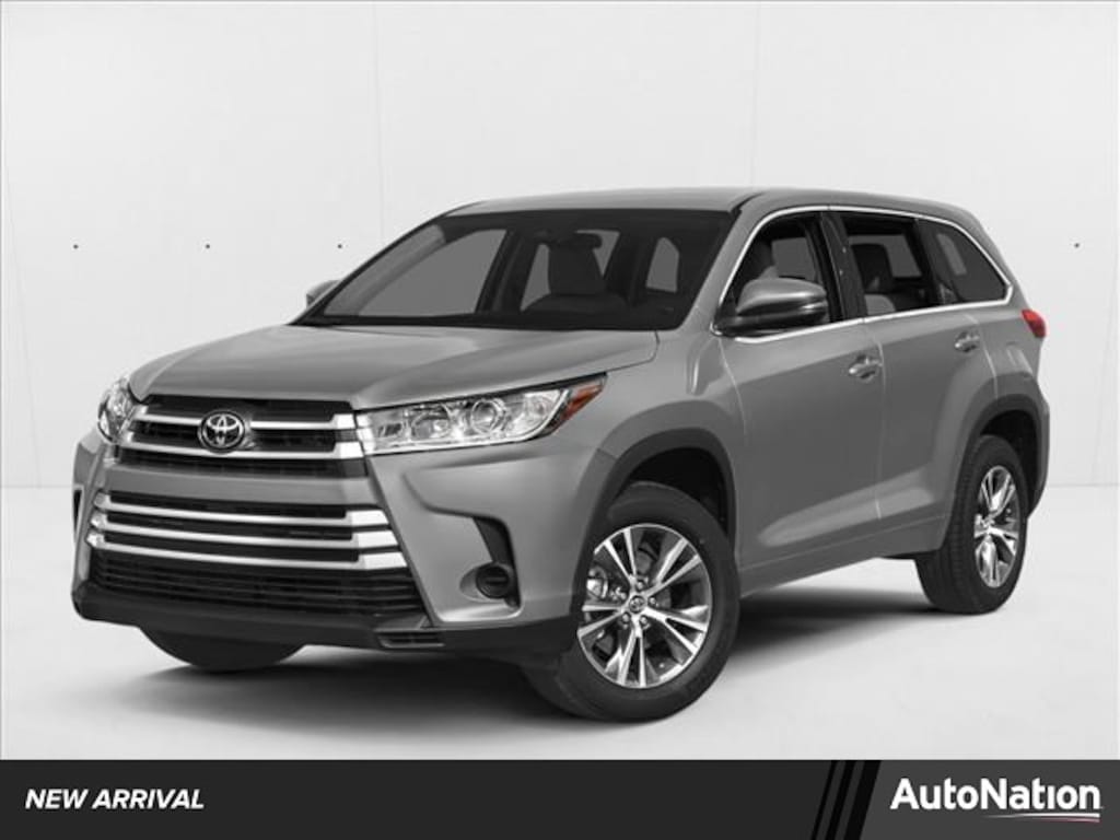 Used 2018 Toyota Highlander LE I4 SUV
