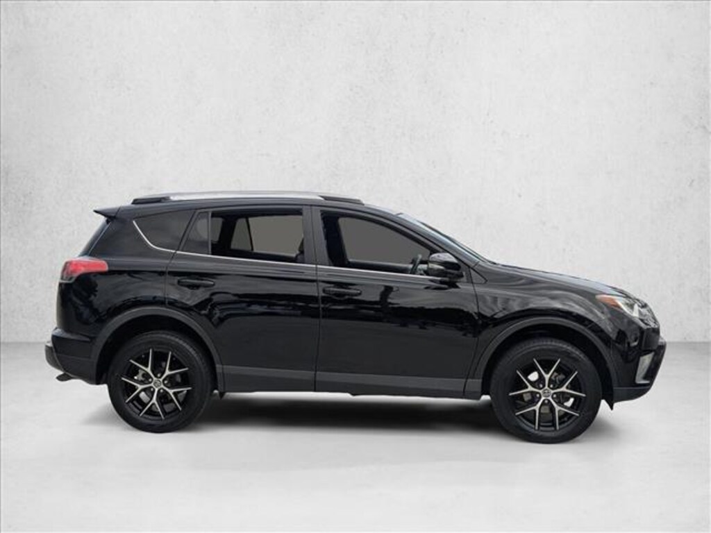 Used 2017 Toyota RAV4 SE SUV