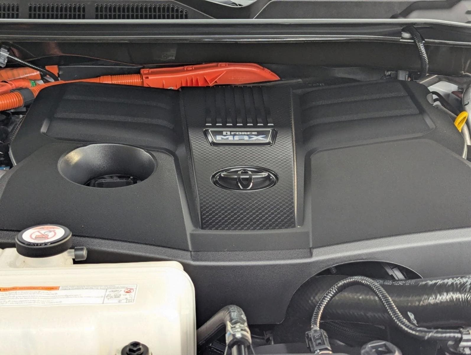 2025 Toyota Sequoia SR5 - Photo 23