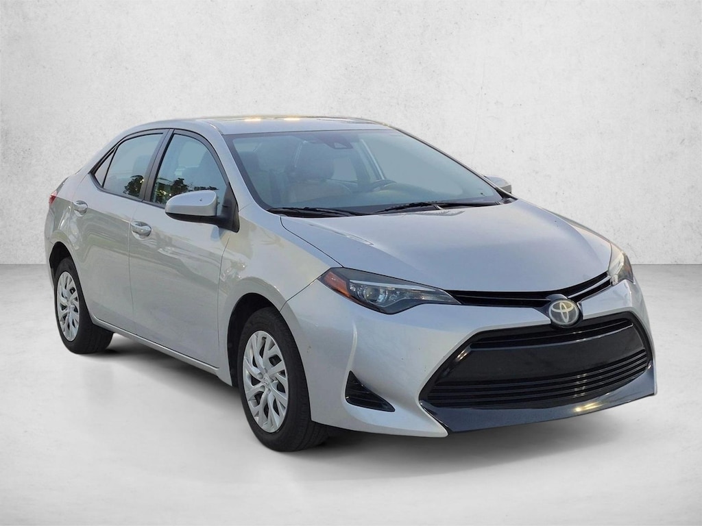 Used 2018 Toyota Corolla LE Sedan