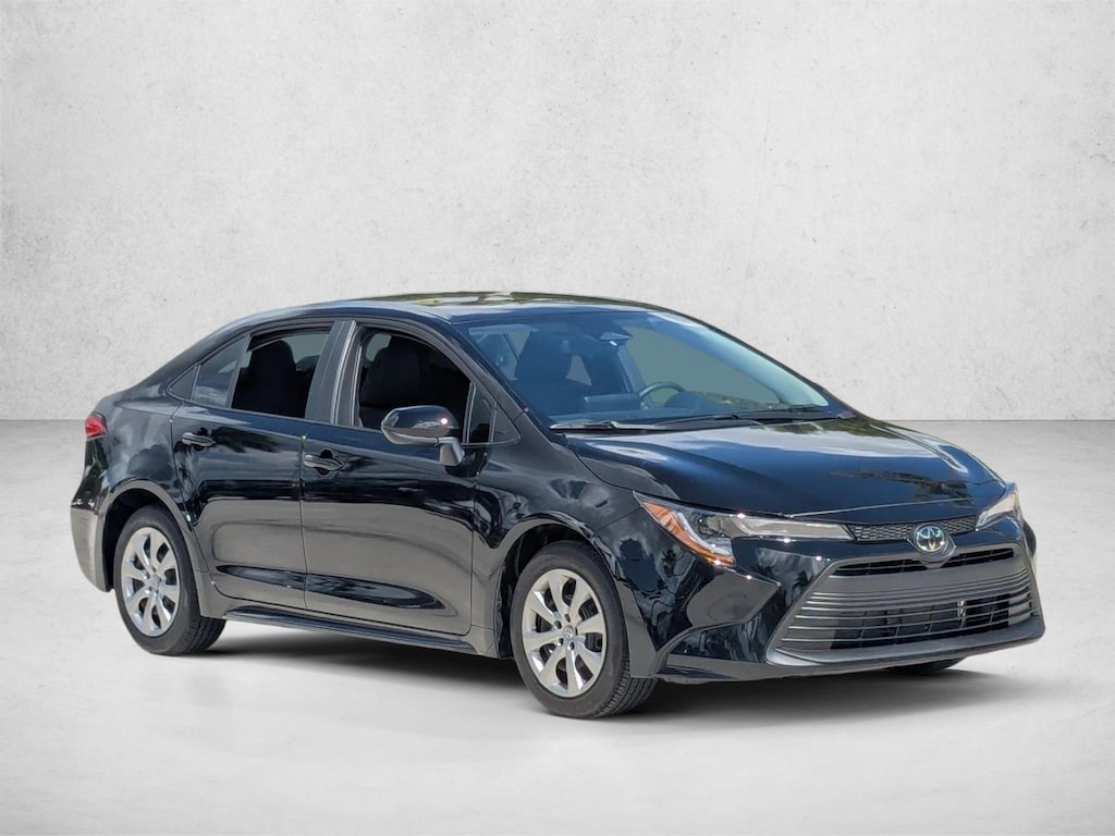 Used 2025 Toyota Corolla LE Sedan