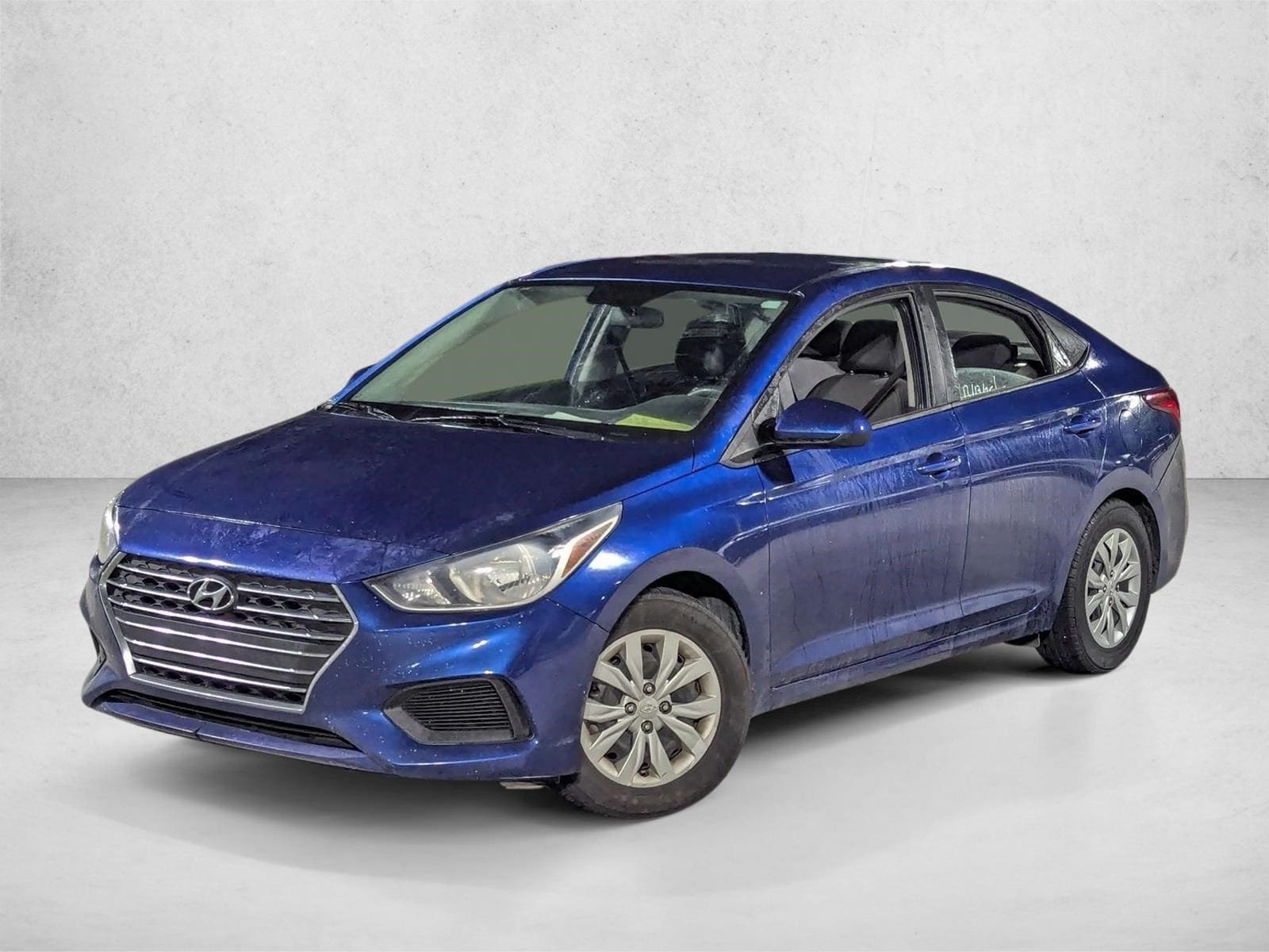 2020 Hyundai Accent SE's photo