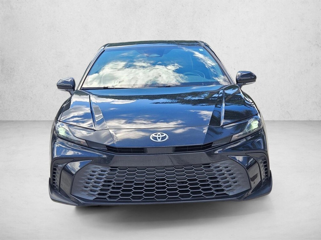 Used 2025 Toyota Camry SE Sedan