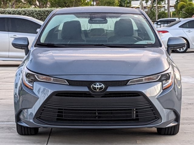 Used 2024 Toyota Corolla LE with VIN 5YFB4MDE1RP123027 for sale in Davie, FL