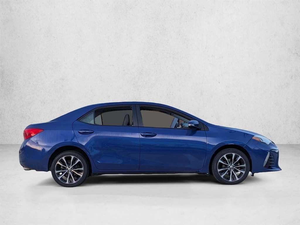 Used 2018 Toyota Corolla SE Sedan