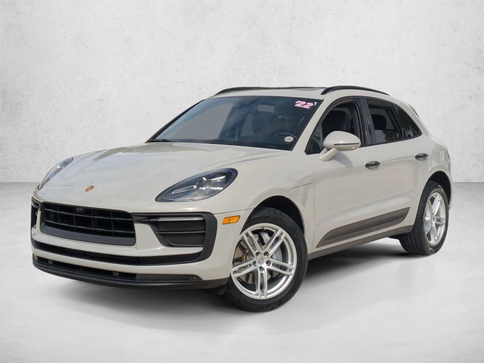 2022 Porsche Macan Base