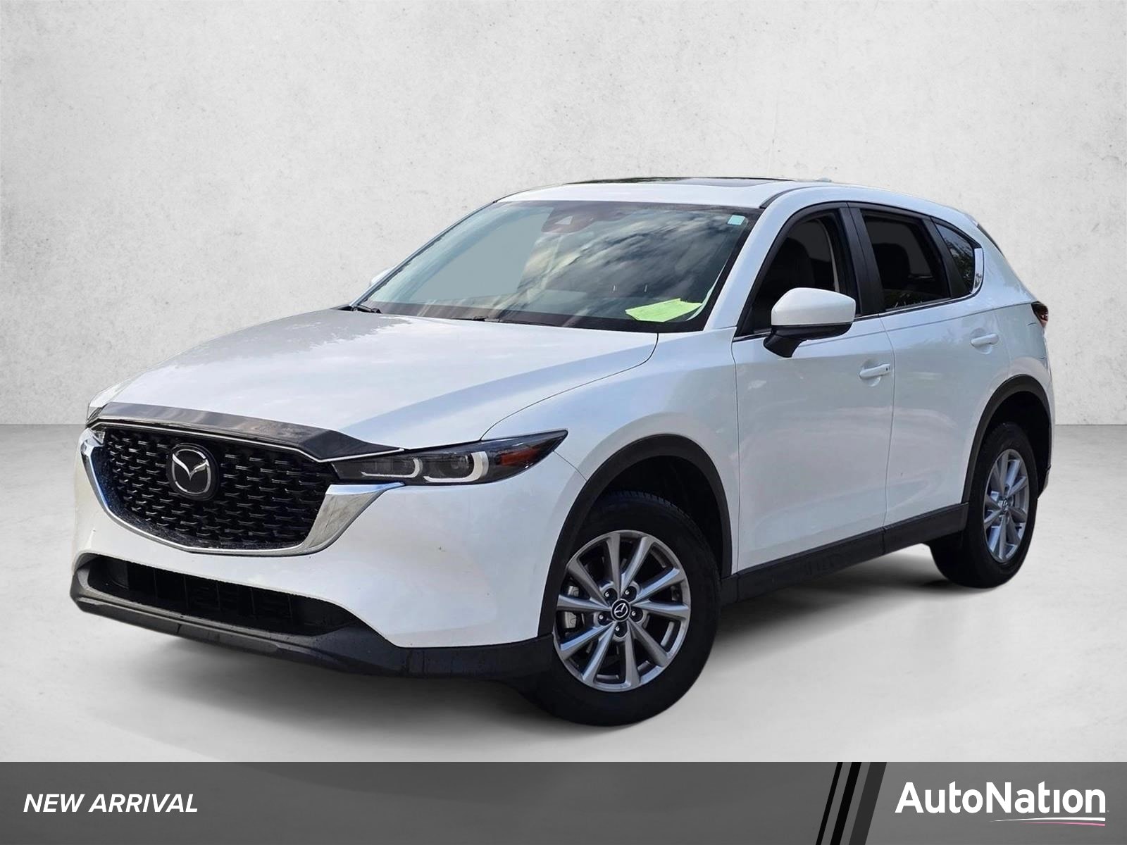 2023 Mazda CX-5 S Preferred package Auto AWD's photo