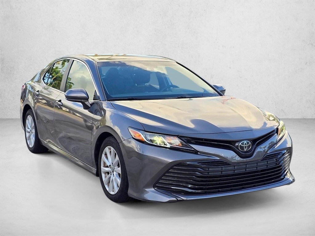 Used 2018 Toyota Camry LE Sedan