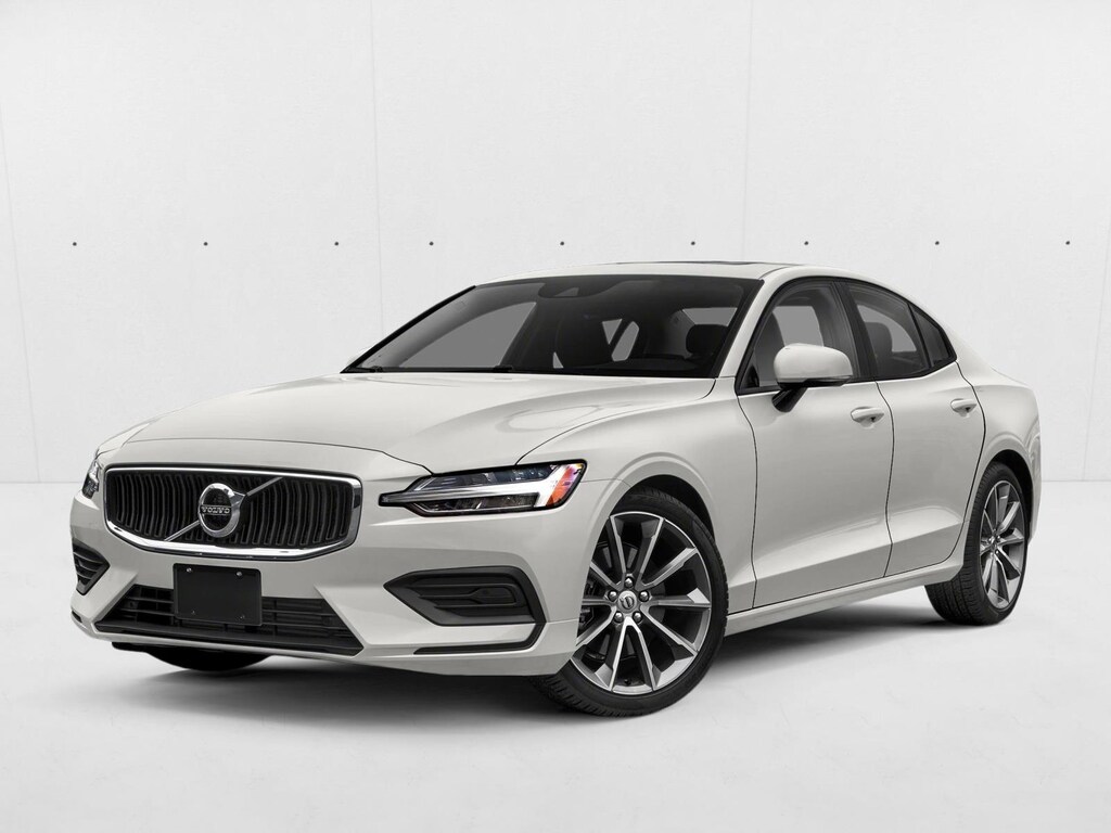 Used 2020 Volvo S60 T5 Momentum Sedan