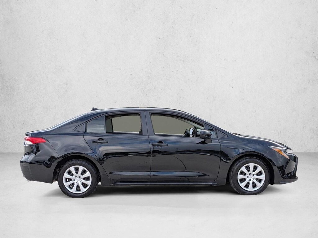 Used 2025 Toyota Corolla LE Sedan