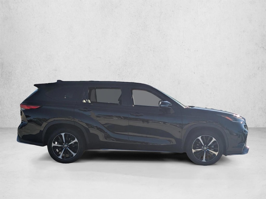 Certified 2022 Toyota Highlander XSE SUV