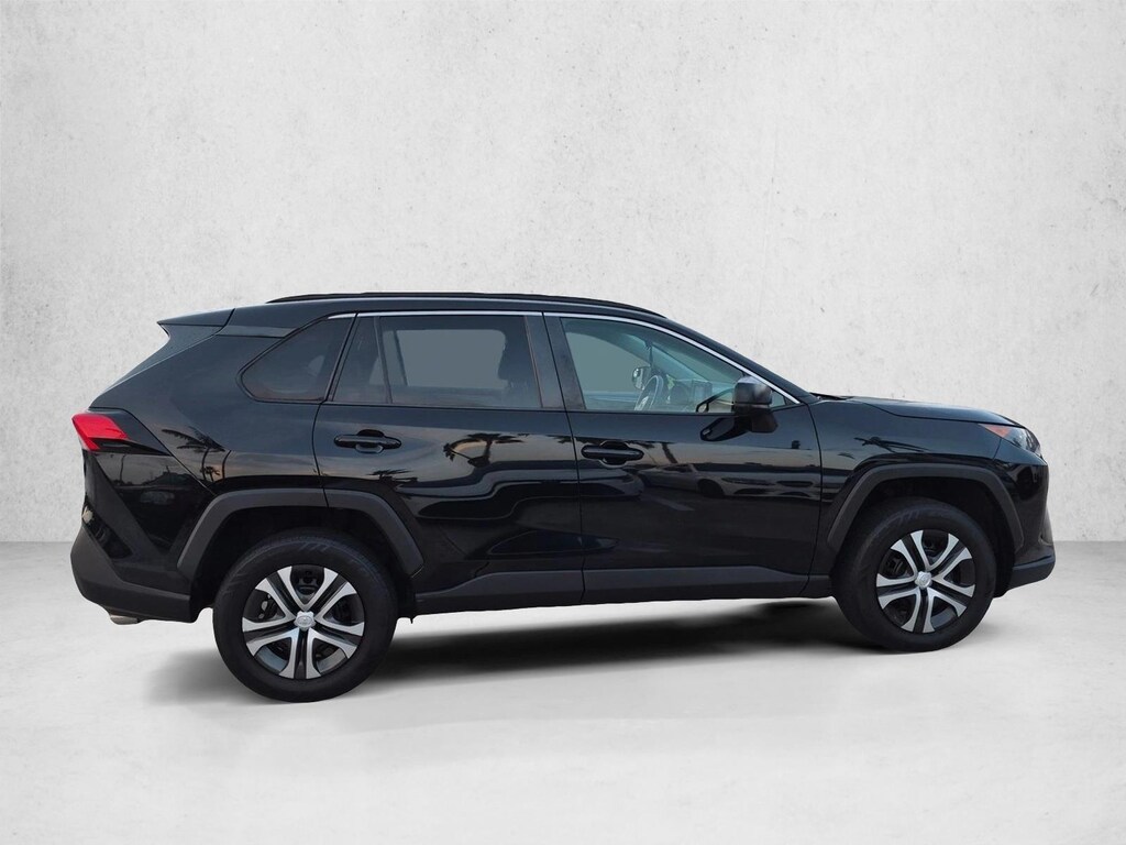 Used 2021 Toyota RAV4 LE SUV