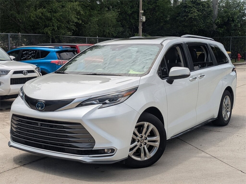 Used 2022 Toyota Sienna Platinum 7 Passenger Van Passenger Van