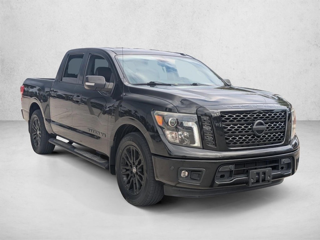 Used 2019 Nissan Titan SL Truck Crew Cab