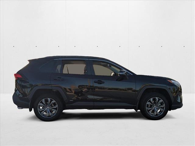 2024 Toyota RAV4 Hybrid XLE Premium photo 4
