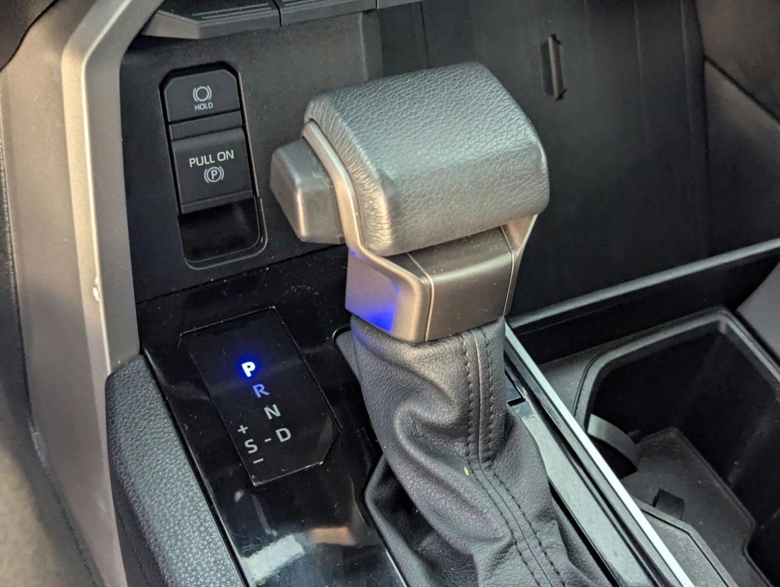 2025 Toyota Sequoia SR5 - Photo 11