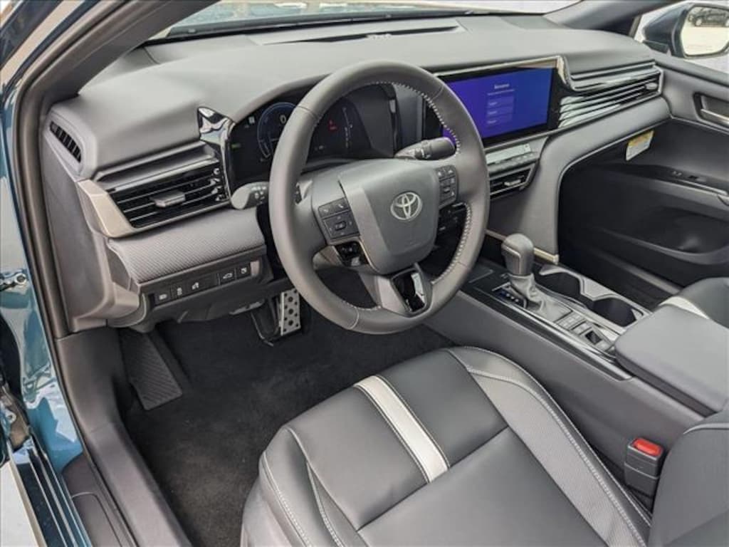 Used 2025 Toyota Camry SE Sedan