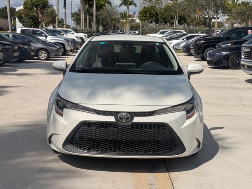 Used 2021 Toyota Corolla LE Sedan