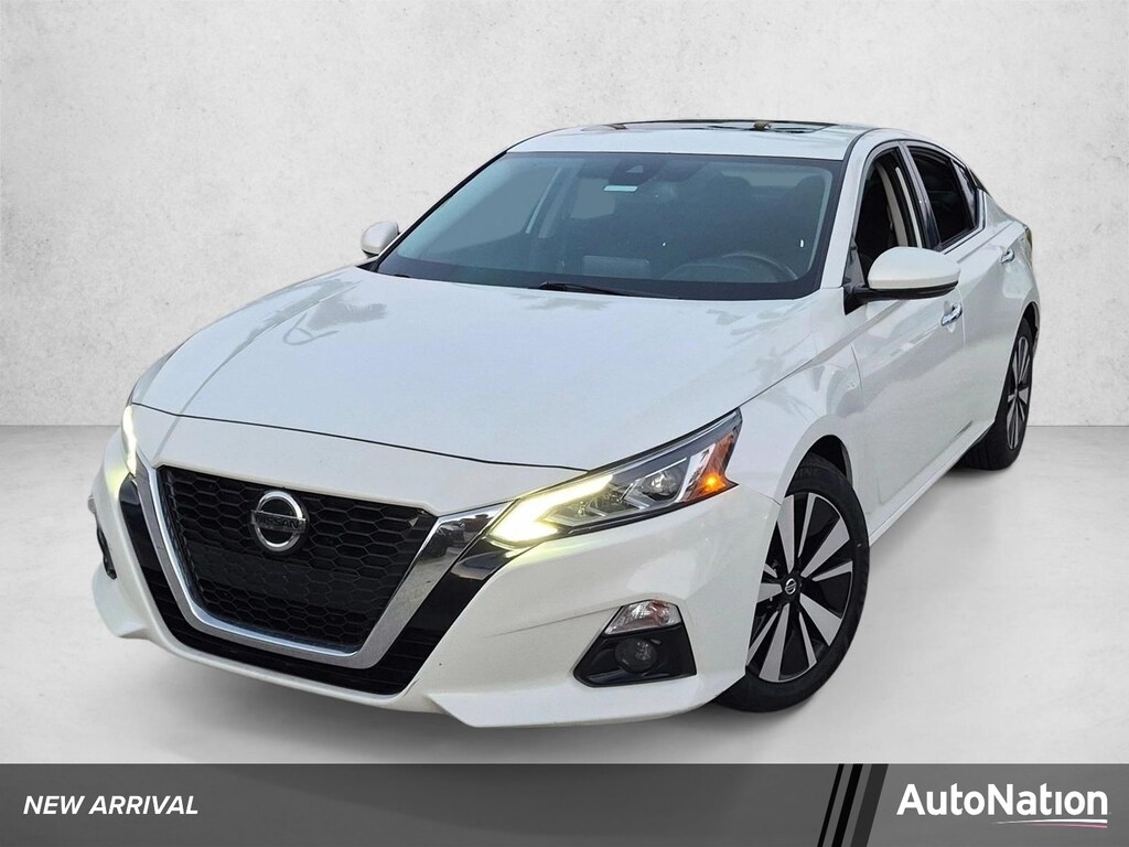 Used 2020 Nissan Altima 2.5 SV Sedan