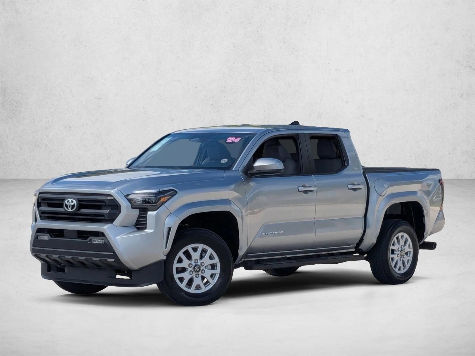 2024 Toyota Tacoma SR5's photo