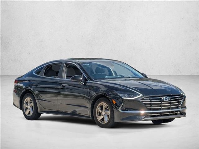 2022 Hyundai Sonata SE photo 2