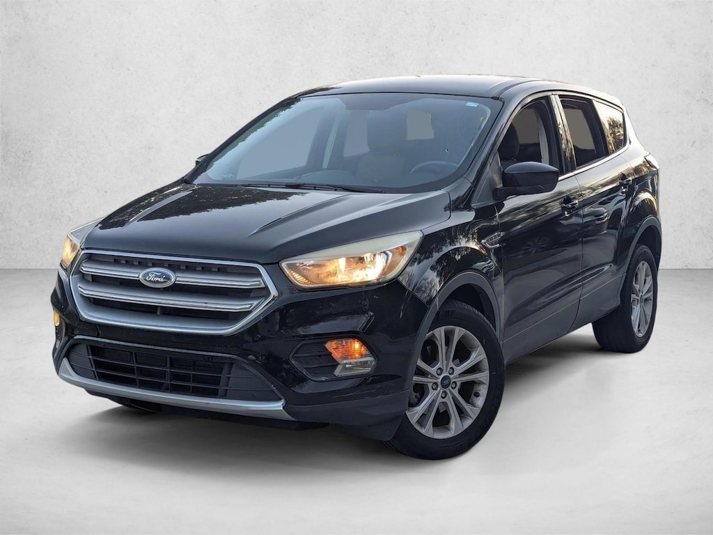 Used 2017 Ford Escape SE SUV