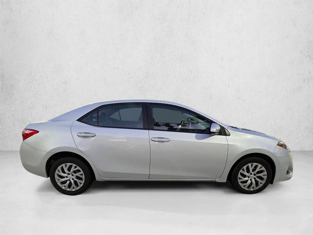 Used 2018 Toyota Corolla LE Sedan