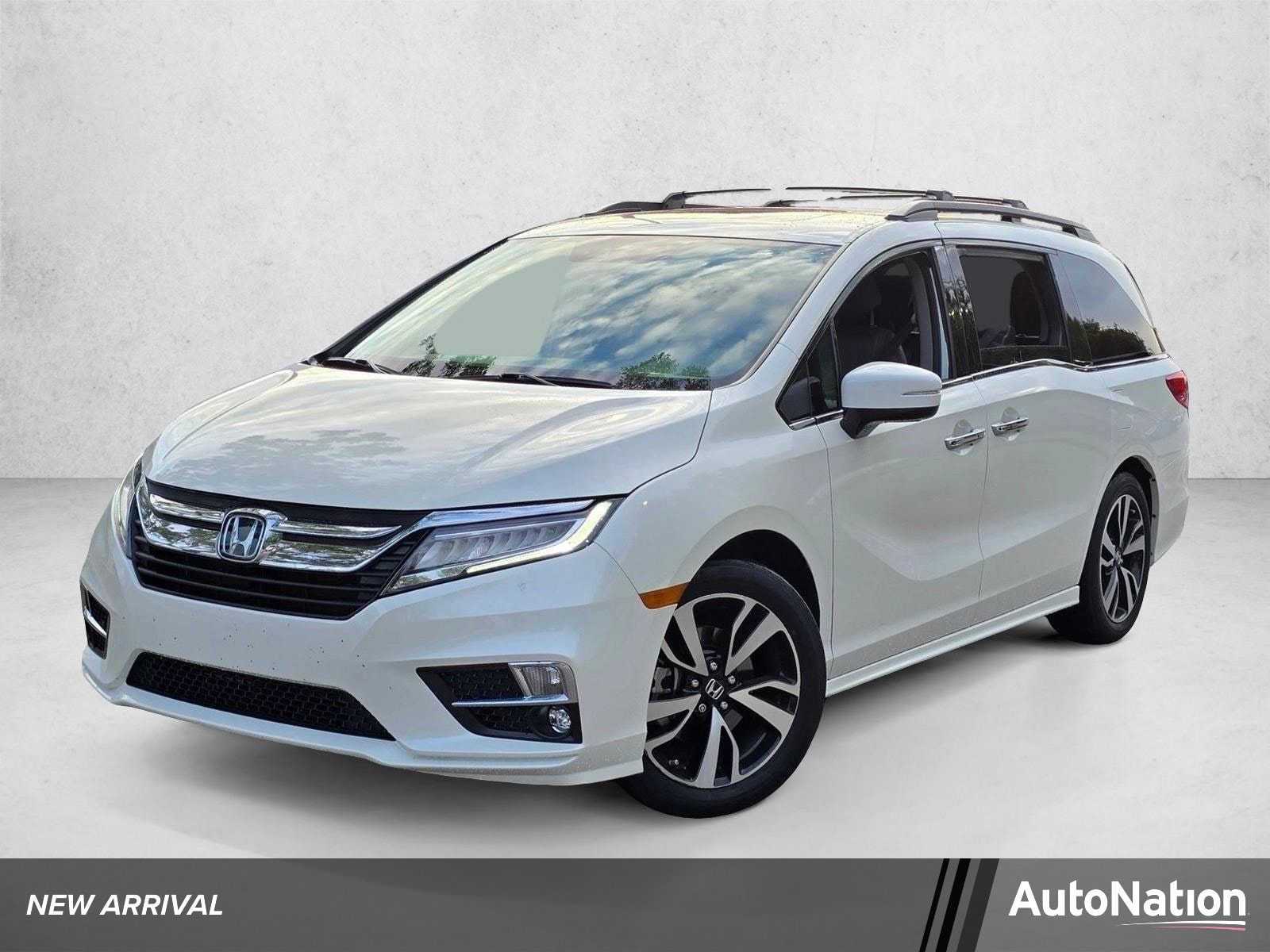 2018 Honda Odyssey Elite's photo