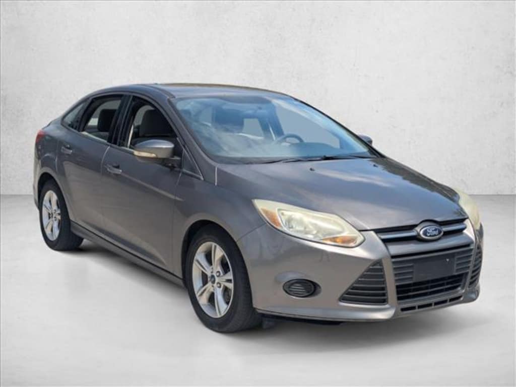 Used 2013 Ford Focus SE Sedan