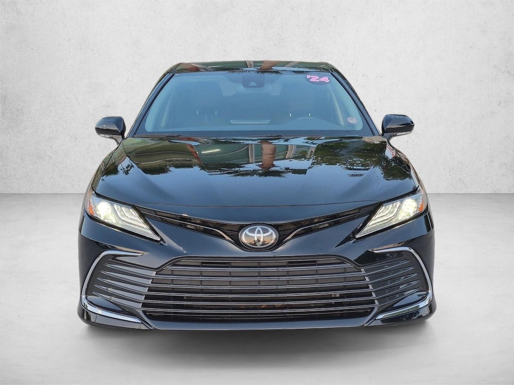 Used 2024 Toyota Camry XLE Sedan