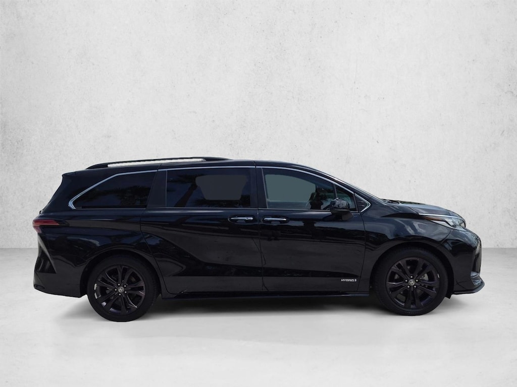 Used 2021 Toyota Sienna XSE 7 Passenger Van