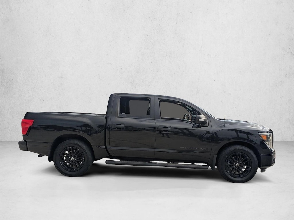 Used 2019 Nissan Titan SL Truck Crew Cab
