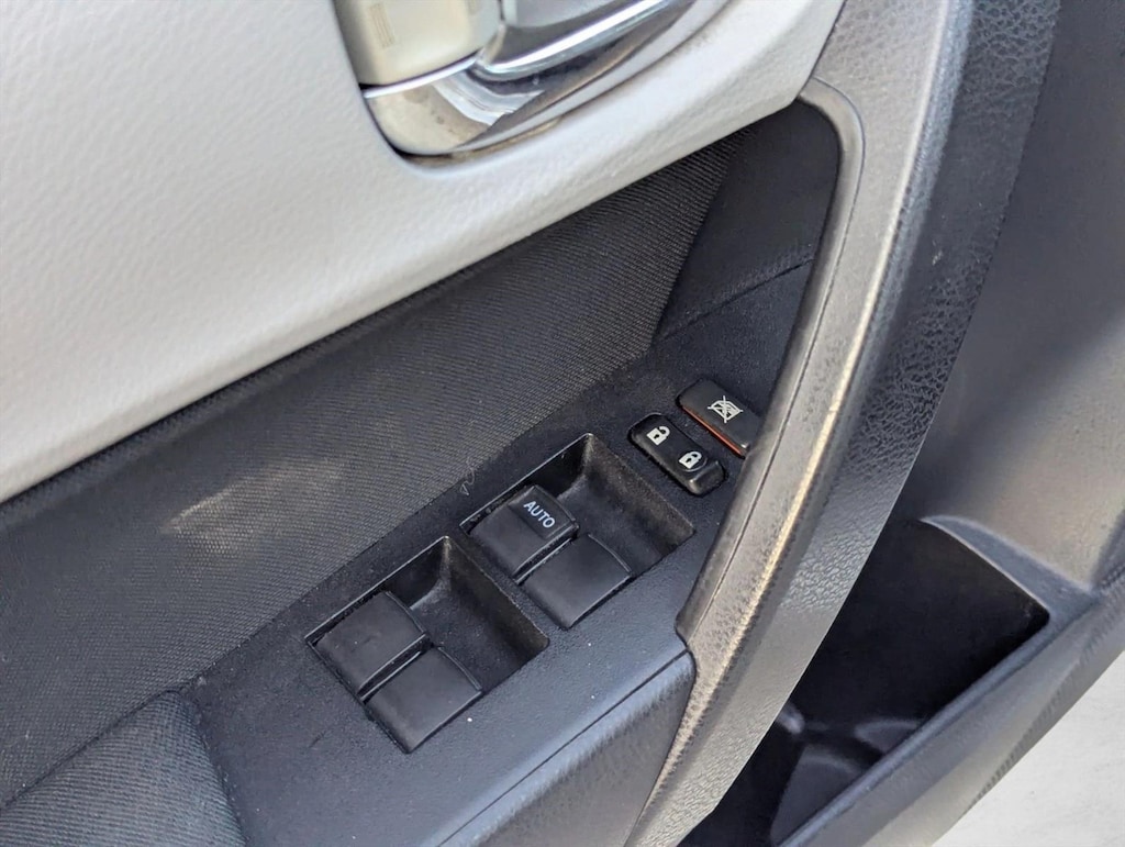 Used 2014 Toyota Corolla LE Sedan