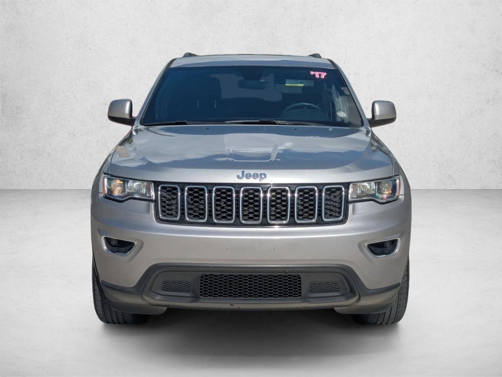 Used 2017 Jeep Grand Cherokee Laredo E with VIN 1C4RJEAG5HC923484 for sale in Davie, FL