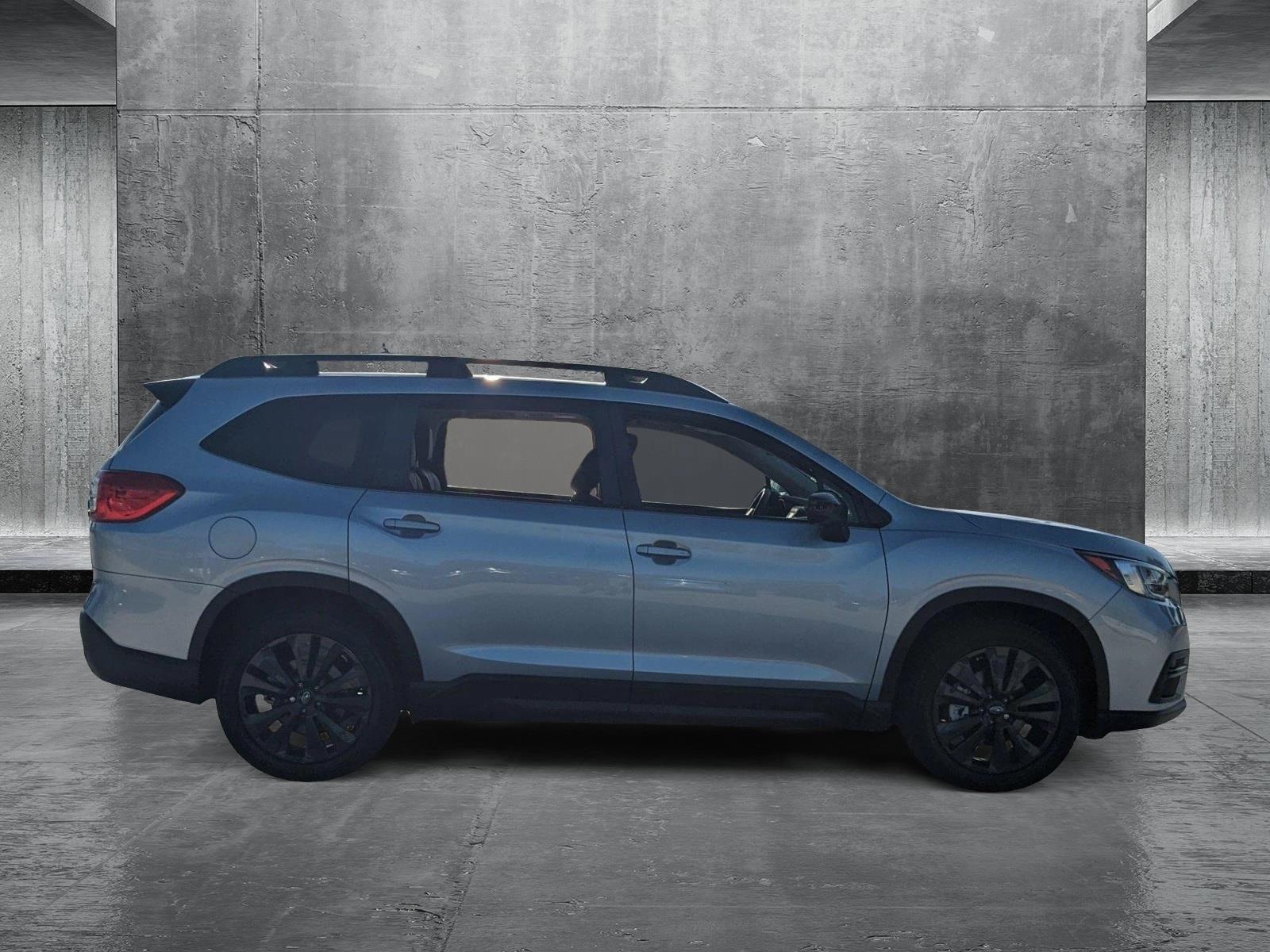 2022 Subaru Ascent Onyx Edition photo 4