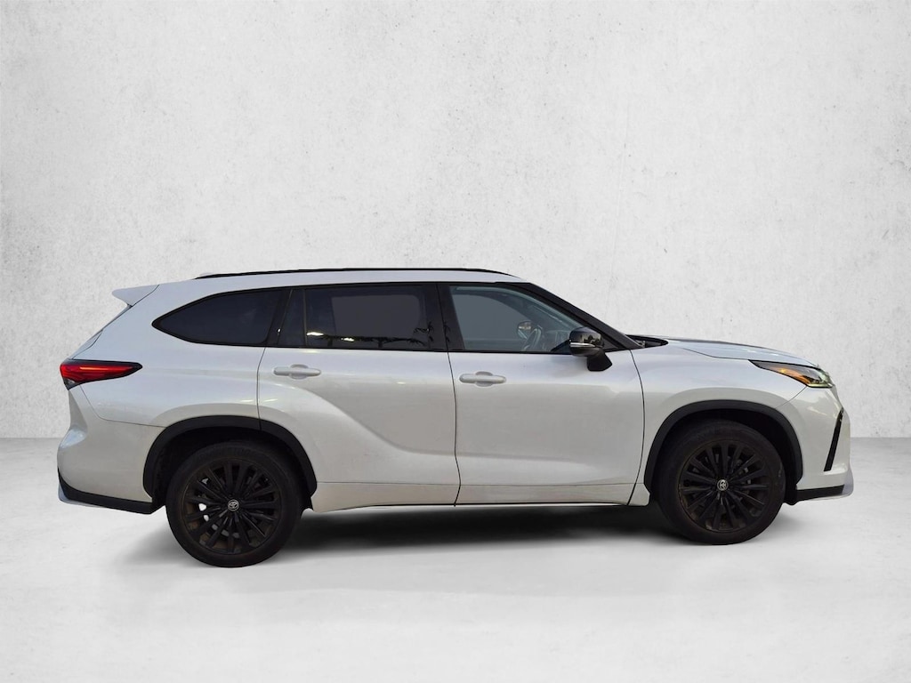 Used 2023 Toyota Highlander XSE SUV