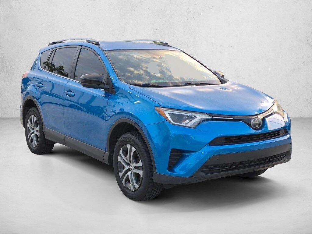 Used 2018 Toyota RAV4 LE SUV