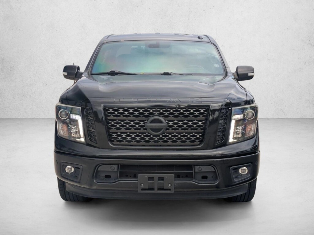 Used 2019 Nissan Titan SL Truck Crew Cab